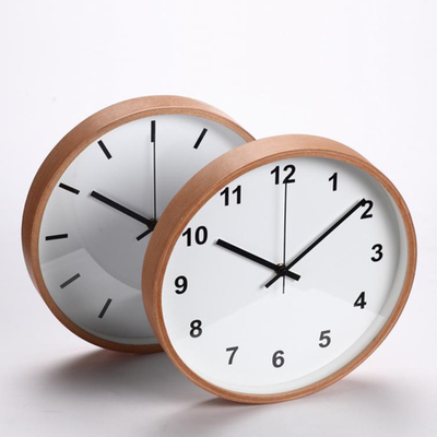 客厅创意简约现代榉木实木超静音挂钟 质量与设计全面解析